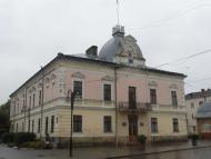 ВУЛИЧКАМИ ЗОЛОЧІВА