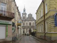 ВУЛИЧКАМИ ЗОЛОЧІВА