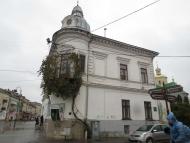 ВУЛИЧКАМИ ЗОЛОЧІВА