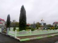 Скульптура Богородиці