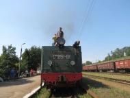 СВЯТКОВА ПОДОРОЖ НА ПАРОВОЗІ 