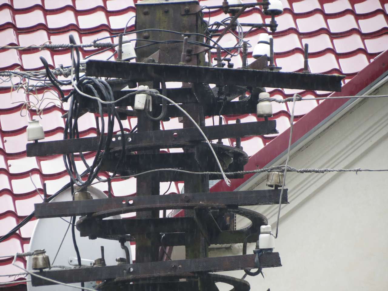 ЕЛЕКТРОФІКАЦІЯ ПО-ЗОЛОЧІВСЬКИ - Золочів