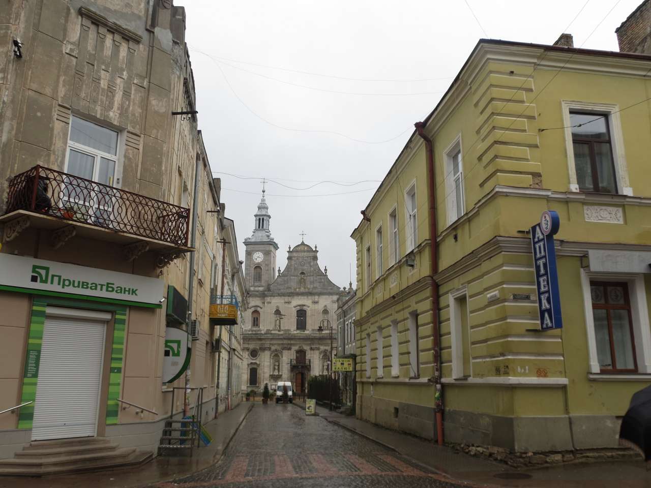 ВУЛИЧКАМИ ЗОЛОЧІВА - Золочів