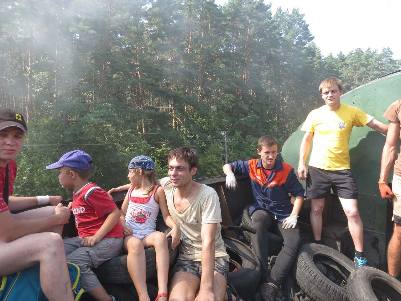 СВЯТКОВА ПОДОРОЖ НА ПАРОВОЗІ  - Смела
