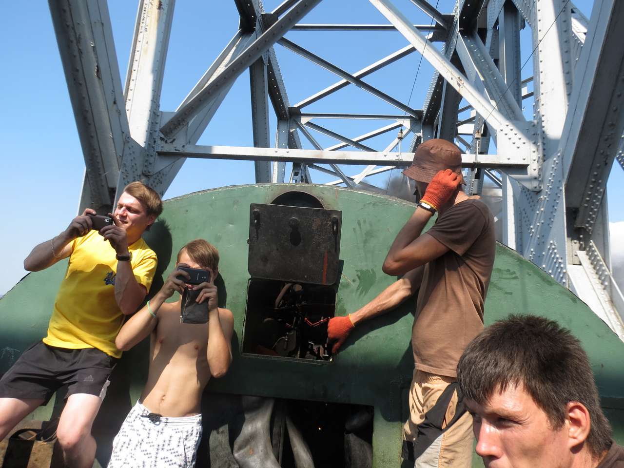 СВЯТКОВА ПОДОРОЖ НА ПАРОВОЗІ  - Сміла