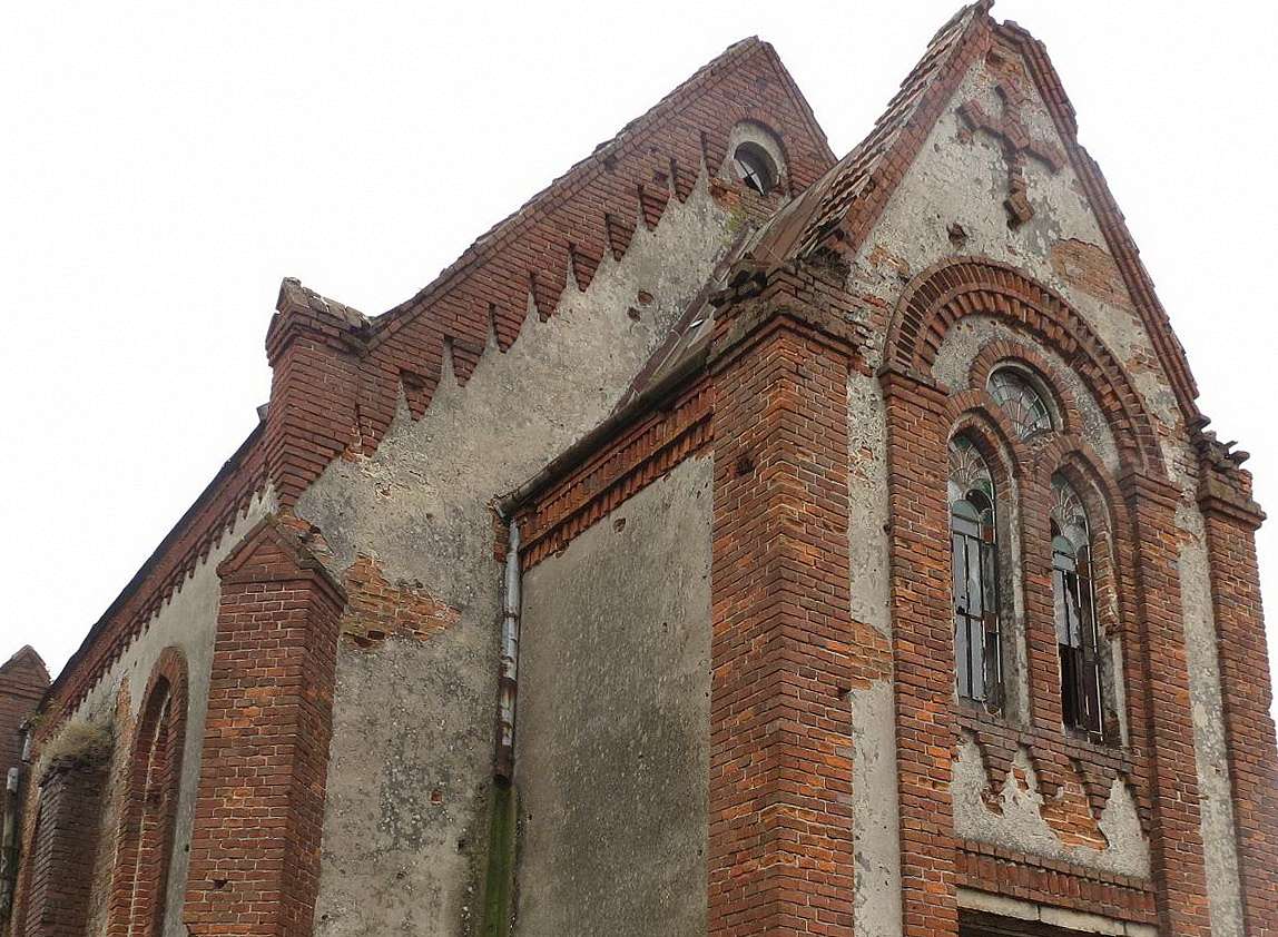 ПЕТРОПАВЛВСЬКИЙ ПАРАФІЯЛЬНИЙ КОСТЕЛ - Поляни