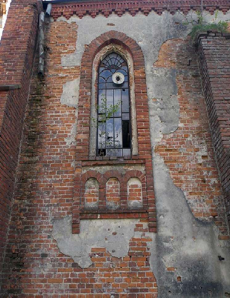 ПЕТРОПАВЛВСЬКИЙ ПАРАФІЯЛЬНИЙ КОСТЕЛ - Поляни