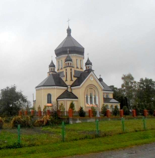 Церква святого Михаїла - Zavadiv