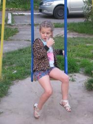 НА ДИТЯЧОМУ МАЙДАНЧИКУ