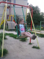 НА ДИТЯЧОМУ МАЙДАНЧИКУ