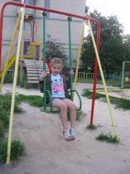 НА ДИТЯЧОМУ МАЙДАНЧИКУ