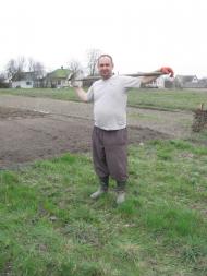 ЯК У РОЖНАХ КАРТОПЛЮ САДЯТЬ