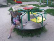 НА ДИТЯЧОМУ МАЙДАНЧИКУ