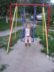 НА ДИТЯЧОМУ МАЙДАНЧИКУ