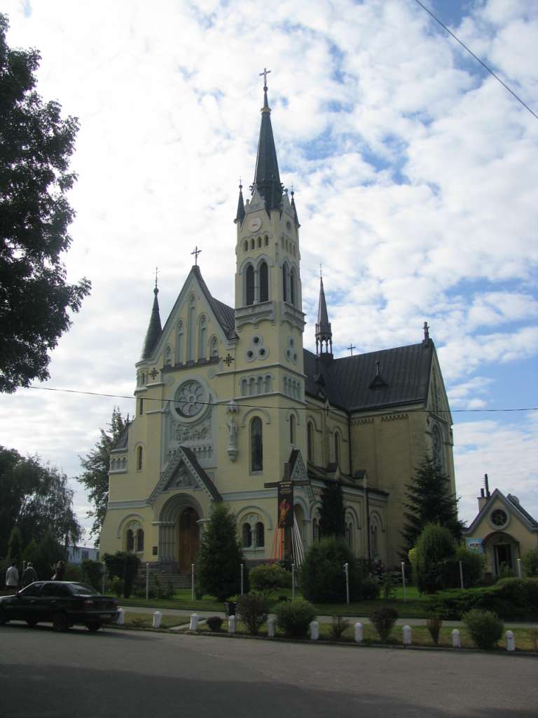 ВОЗДВИЖЕНьСЬКИЙ КОСТЕЛ - Фастів