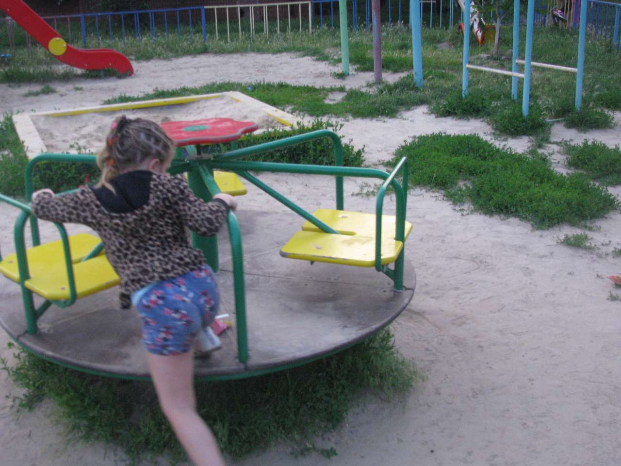 НА ДИТЯЧОМУ МАЙДАНЧИКУ - Бориспіль