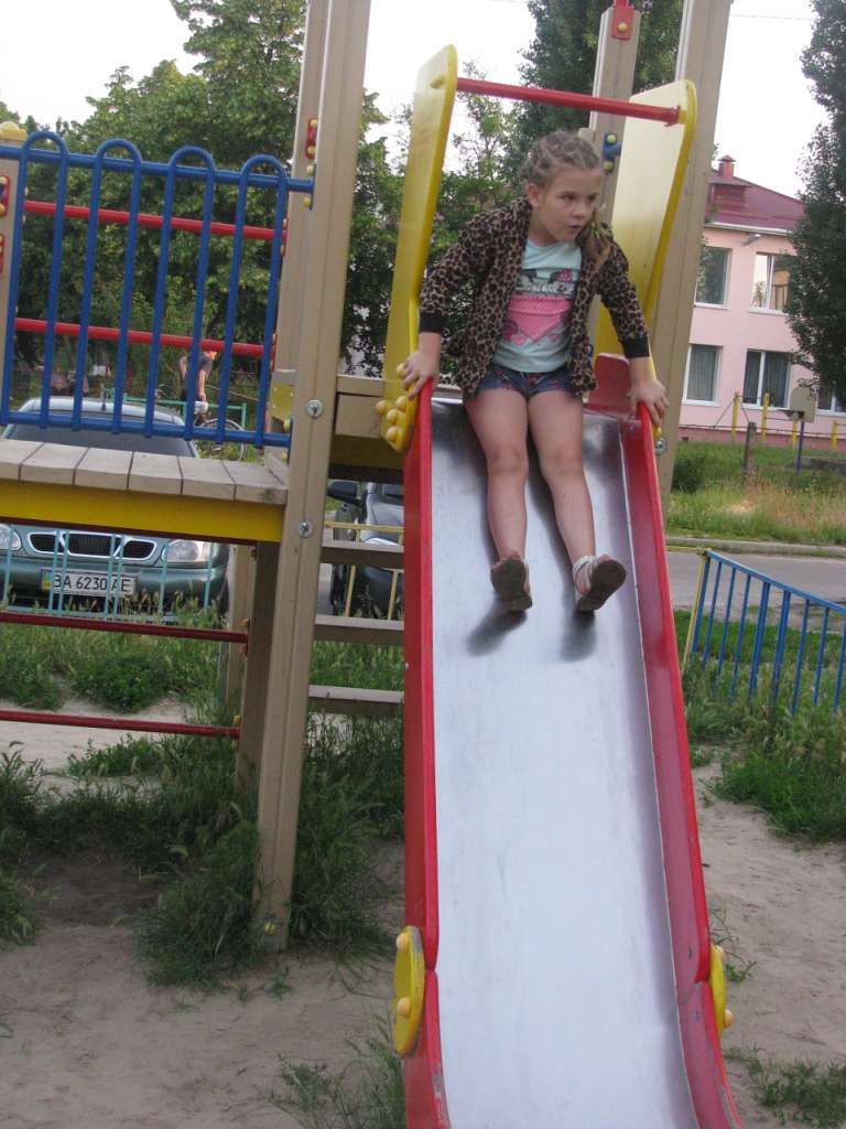 НА ДИТЯЧОМУ МАЙДАНЧИКУ - Борисполь