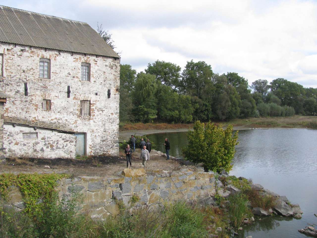 ВОДЯНИЙ МЛИН - Строків