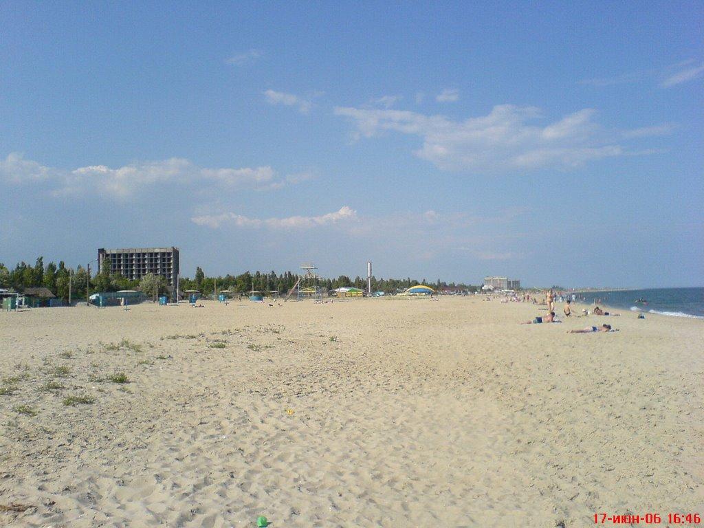 Кароліно-Бугаз з panoramio.com - Каролино-Бугаз