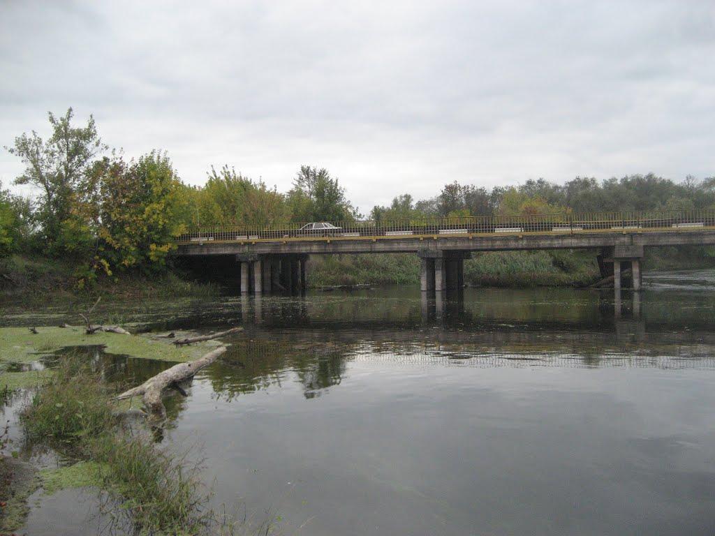 Трьохізбенка з panoramio.com - Трьохізбенка