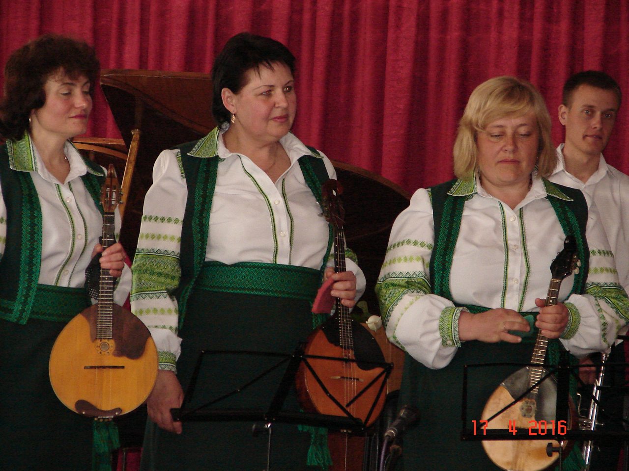 Джуринській дитячій музичній школі 45 - Джурин