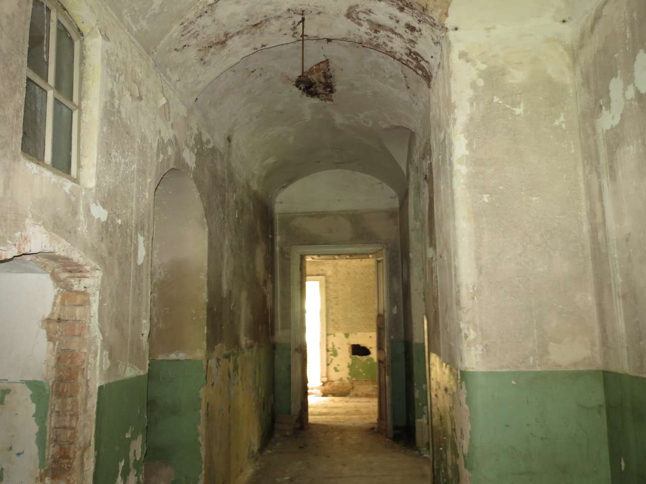 ПАЛАЦ ДАХНОВСЬКИХ - Leskove