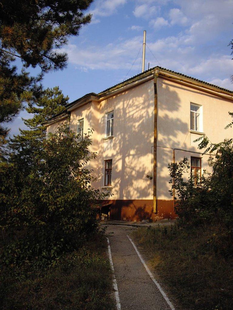 Научний з panoramio.com - Научный