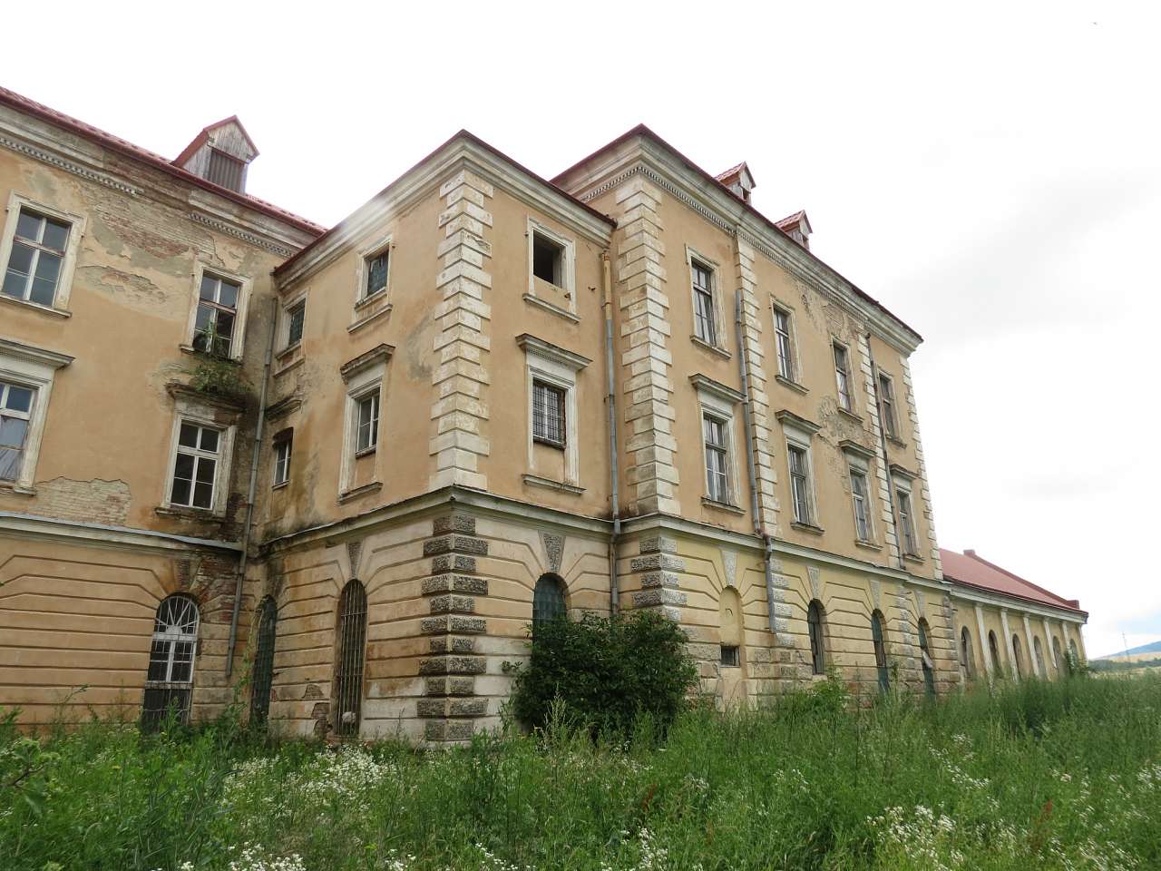 КОНВІКТ ЄЗУЇТІВ - Хирів