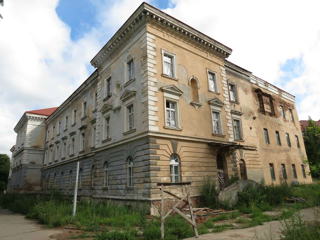 КОНВІКТ ЄЗУЇТІВ - Хирів