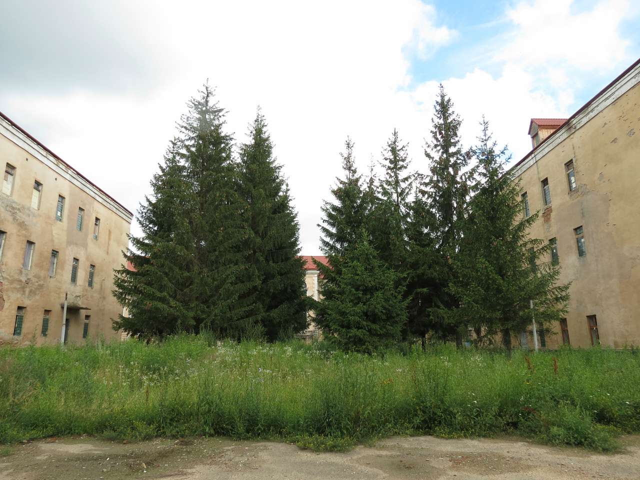 КОНВІКТ ЄЗУЇТІВ - Хирів