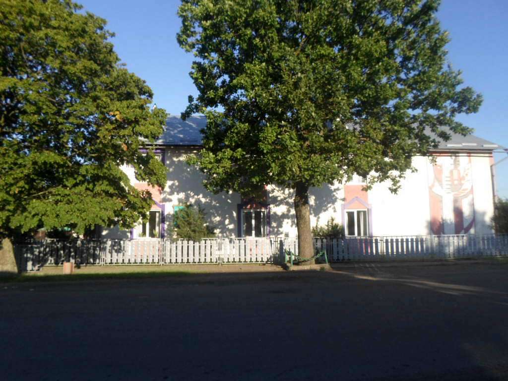 Школа мистецтв - Лисятичі