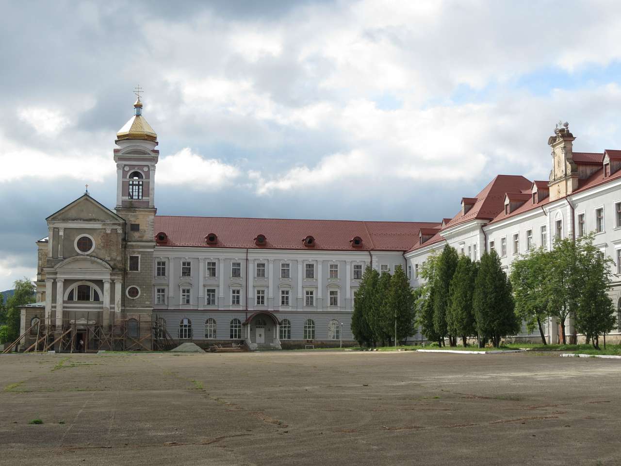 КОНВІКТ ЄЗУЇТІВ - Хирів