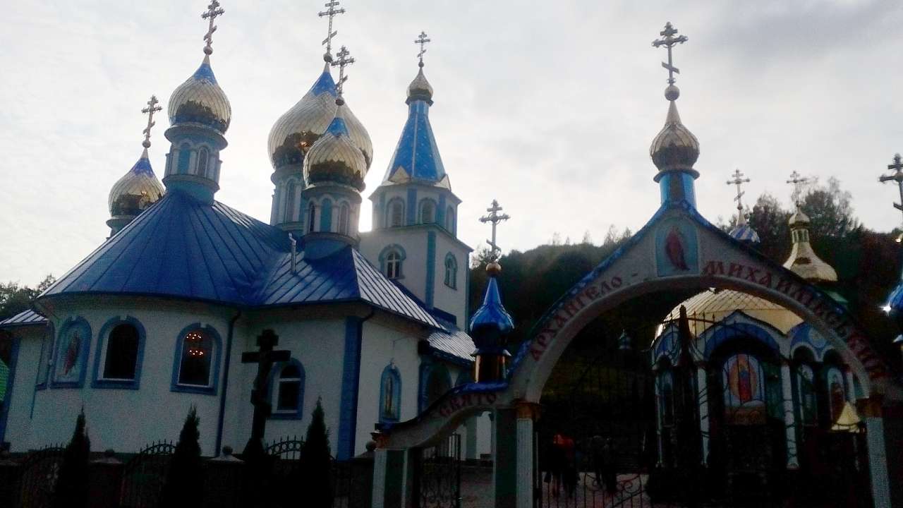 Свято-Архангело-Михайлівський  монастир - Драгово