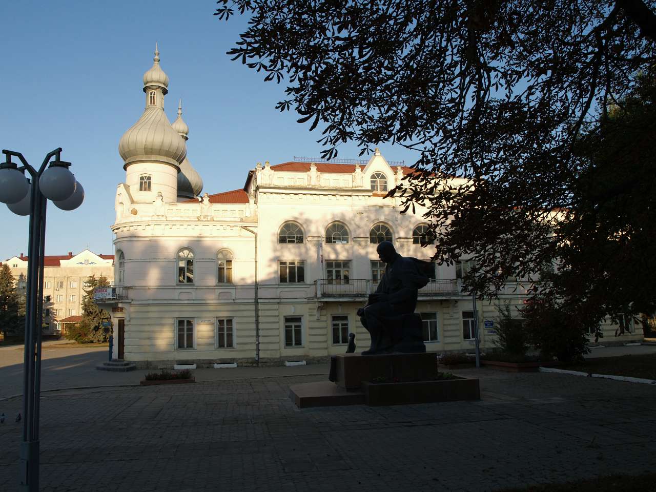 ВУЛИЦЯМИ ОСІННЬОГО БОРЩІВА - Борщів