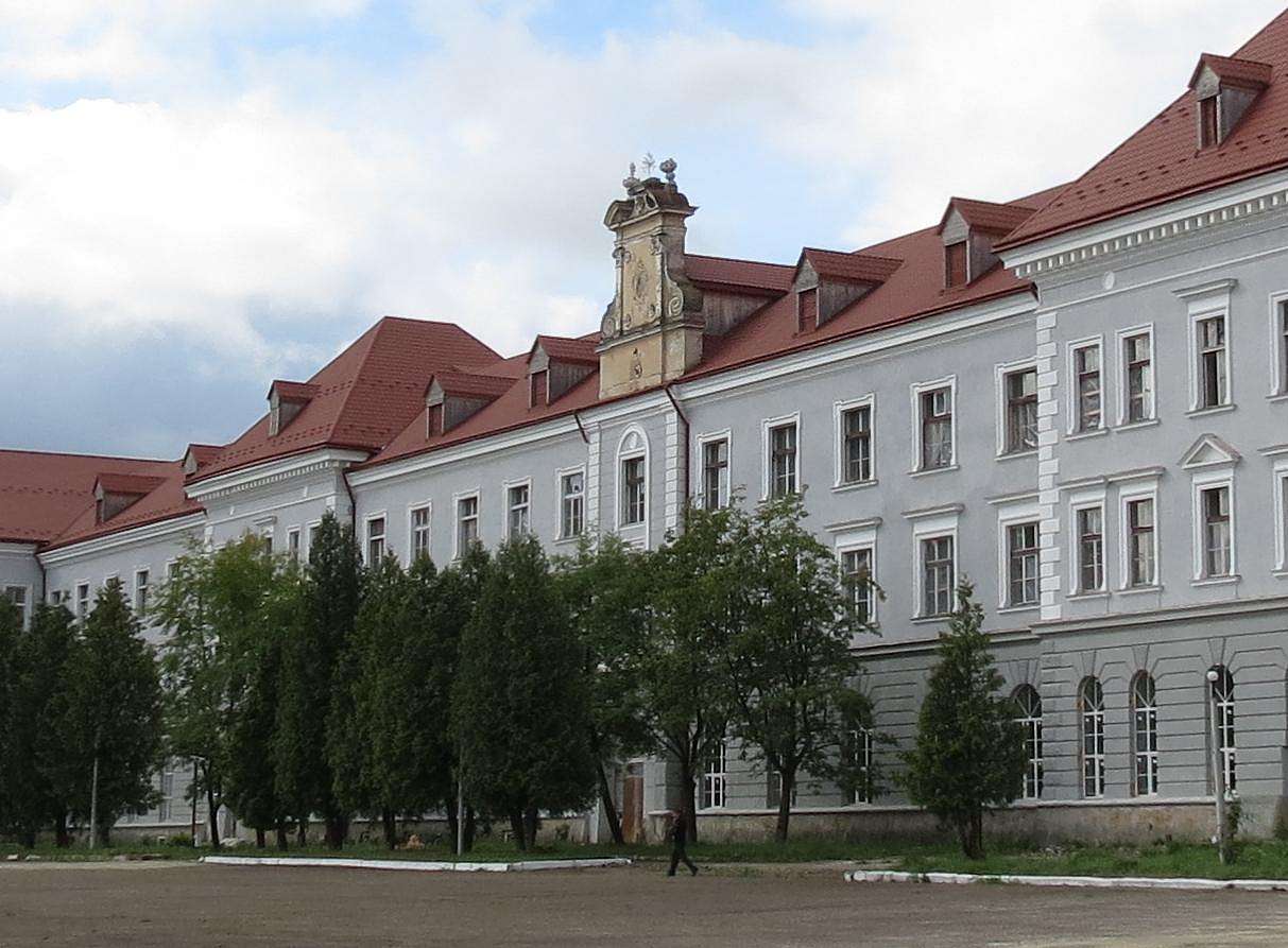 КОНВІКТ ЄЗУЇТІВ - Хирів