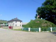 Символічна могила