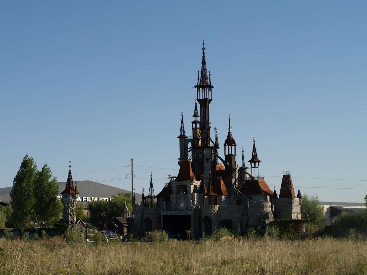 VICTORIA FILM STUDIOS - Гуровщина