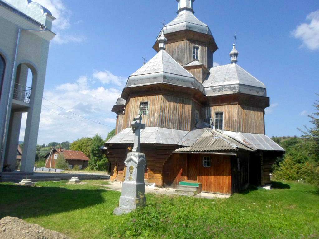 Церква Введення Святої Марії - Тисів