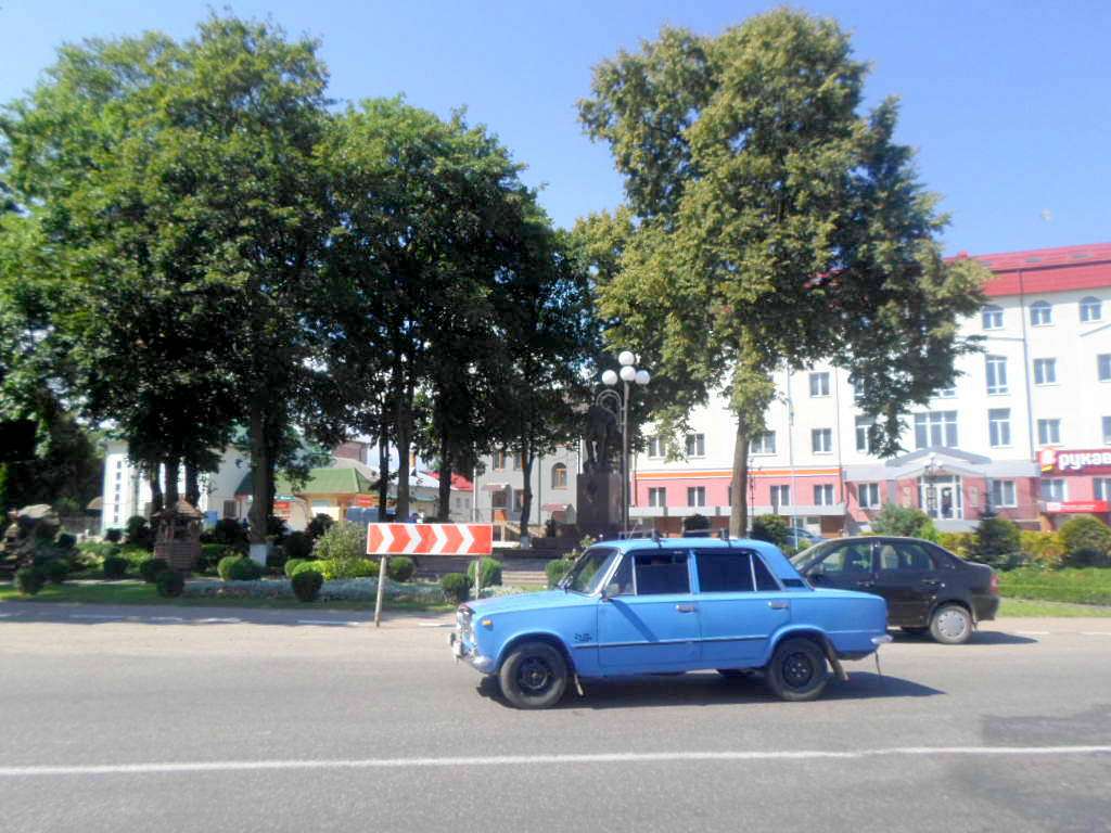 вулицями міста - Bolehiv