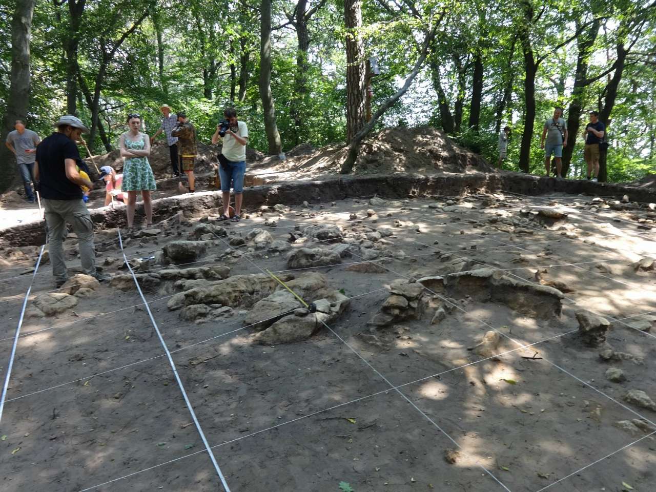 ТРИПІЛЬСЬКИЙ РОЗКОП У ВИННИКАХ - Винники