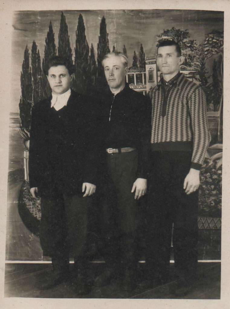 Ми Краївці - Країв