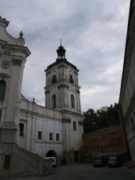 МОНАСТИР БОСИХ КАРМЕЛІТІВ