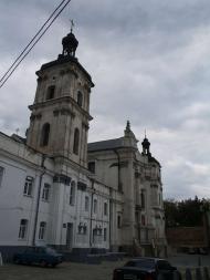 МОНАСТИР БОСИХ КАРМЕЛІТІВ