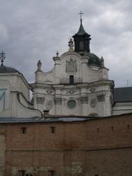 МОНАСТИР БОСИХ КАРМЕЛІТІВ