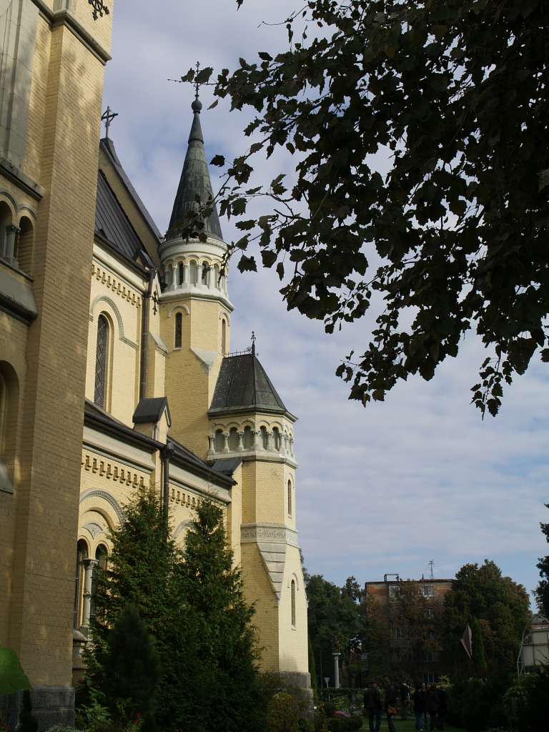 ВОЗДВИЖЕНьСЬКИЙ КОСТЕЛ - Фастів