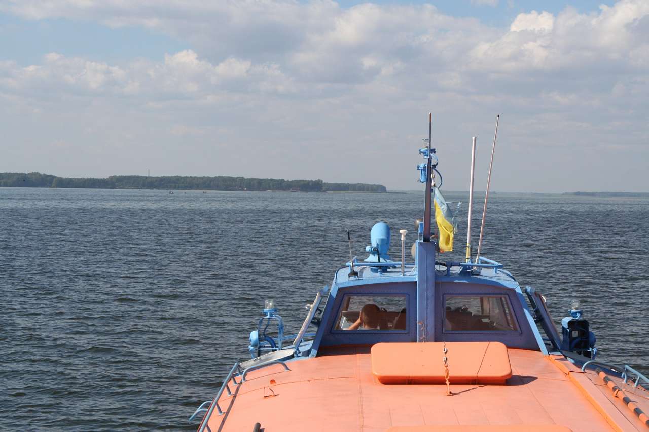 ПОДОРОЖ ДНІПРОМ ДО СТРАХОЛІССЯ - Страхолісся