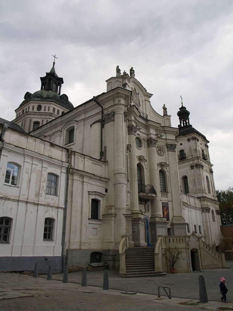 МОНАСТИР БОСИХ КАРМЕЛІТІВ - Berdychiv