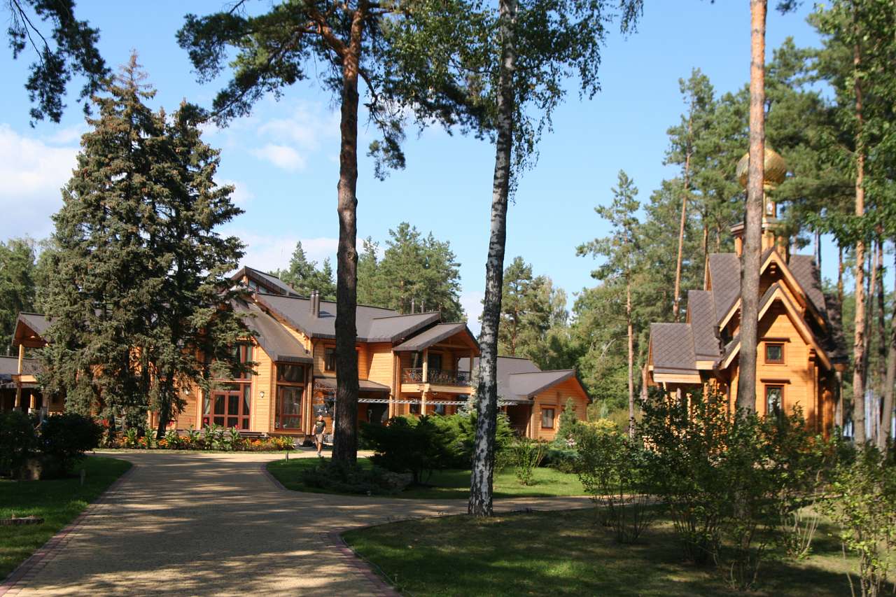 ПОДОРОЖ ДНІПРОМ ДО СТРАХОЛІССЯ - Страхолесье