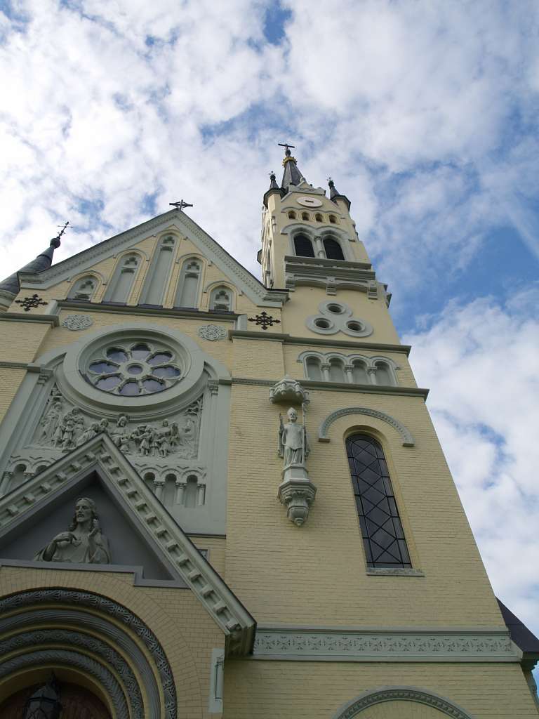 ВОЗДВИЖЕНьСЬКИЙ КОСТЕЛ - Фастів