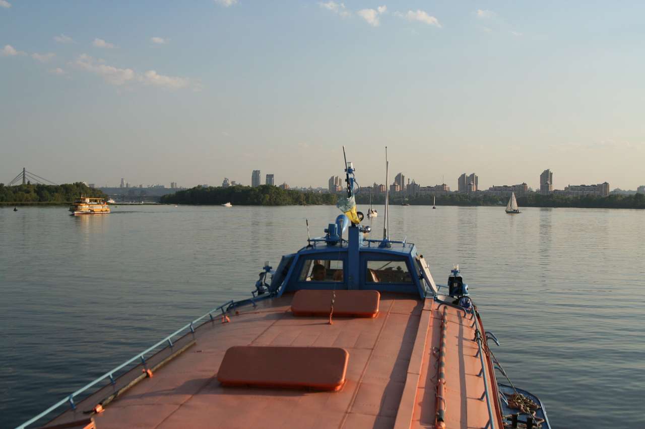 ПОДОРОЖ ДНІПРОМ ДО СТРАХОЛІССЯ - Страхолісся